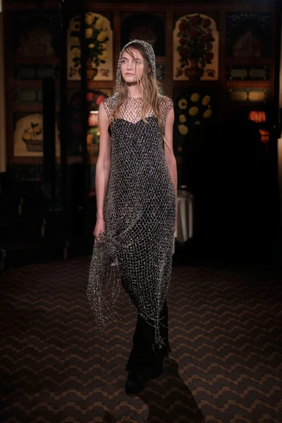 Look 22